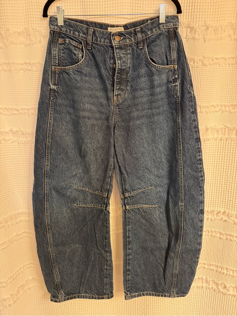 We The Free Good Luck Midrise Barrel Jean in deep end blue - Picture 4 of 9